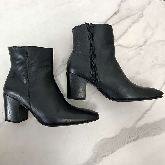 Charleston Shoe Co. Black Leather Drake Ankle Heeled Bootie Size 10 Date Party - Picture 2 of 16